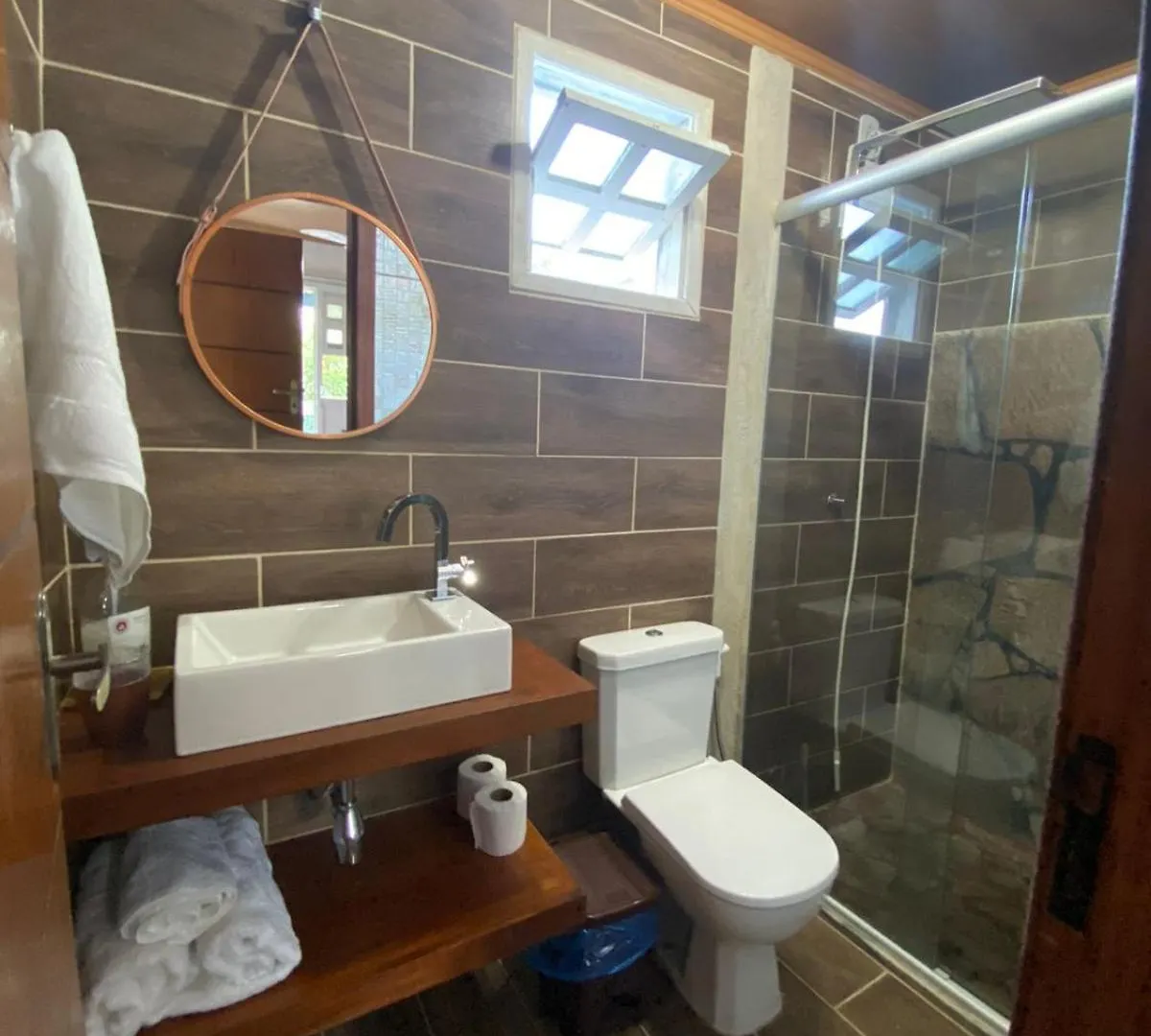 Belissima Casa 2 Suites Beira Mar Em Condominio Com Piscina, Pe Na Areia Porto Seguro